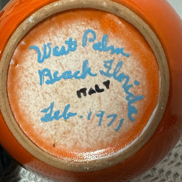 Vintage Italian Orange Ceramic Vase with Bird Design - Picture 3 of 4